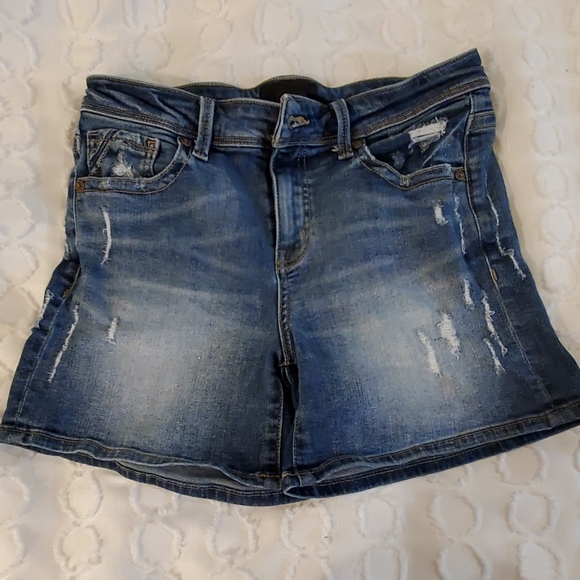 Buckle black distressed shorts - Picture 7 of 7